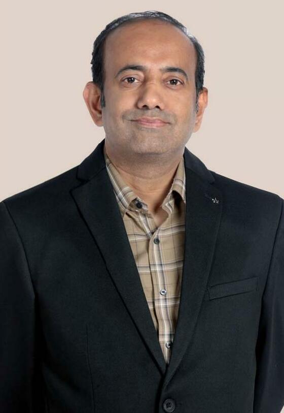 Arrow Leads a New Style Shift with AutoPress Shirts and AutoFlex Trousers